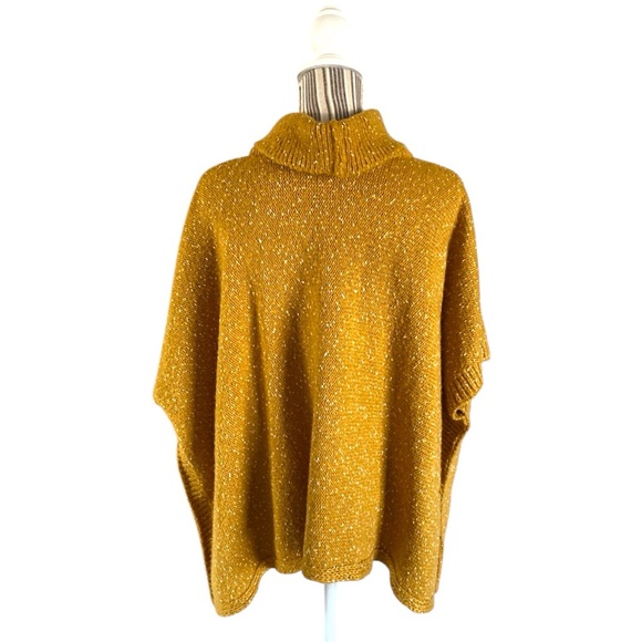 Francesca’s Mustard Turtle Neck - Picture 2 of 7